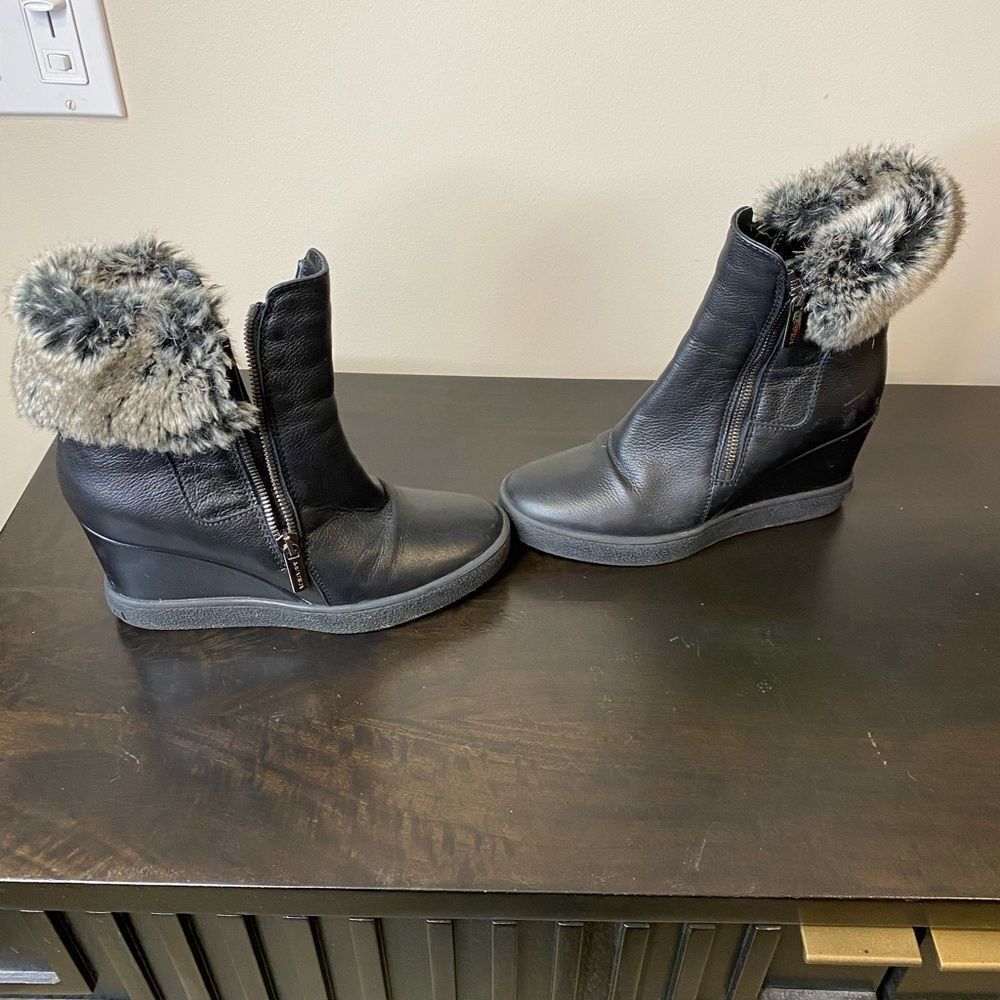 Aquatalia black wedge platform side zip fur cuff boots, size 5 - Picture 7 of 16